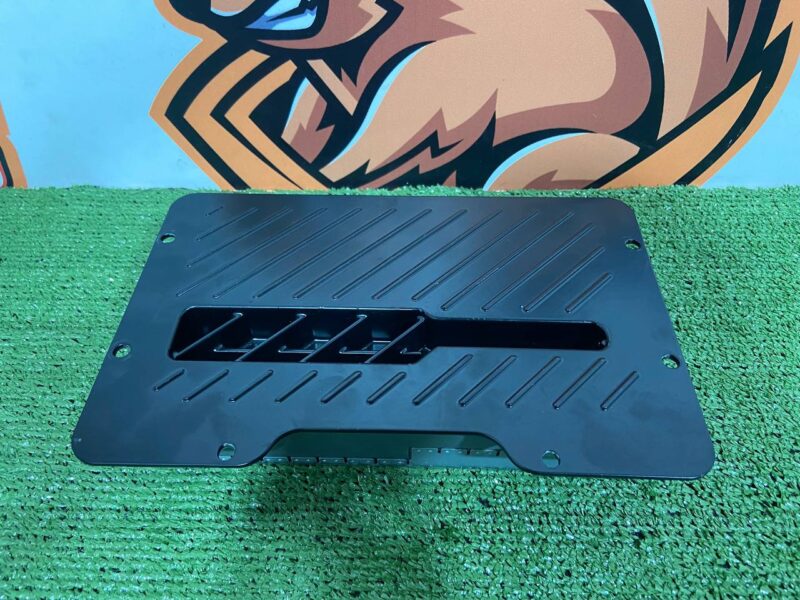 LR070103 Audio system amplifier 1280 W Range Rover Evoque L538 (2012-2018) Used cost 600 € in stock 3 pcs.