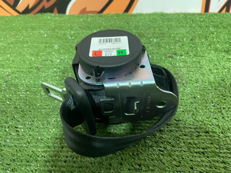LR072746KIT Used Range Rover Evoque L538 (2012-2018) seat belt set cost 350 € in stock 1 pcs.