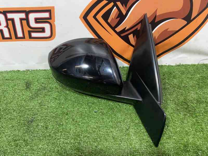 LR072952 Outside right mirror assembly Land Rover Discovery Sport L550 (2015-) Used cost 500 € in stock 1 pcs.