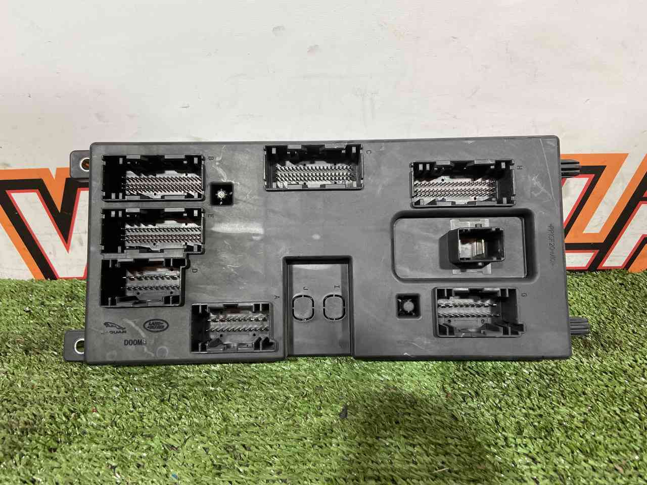 LR079621 Comfort unit Range Rover Sport L494 (2014-2022) Used - Image 12