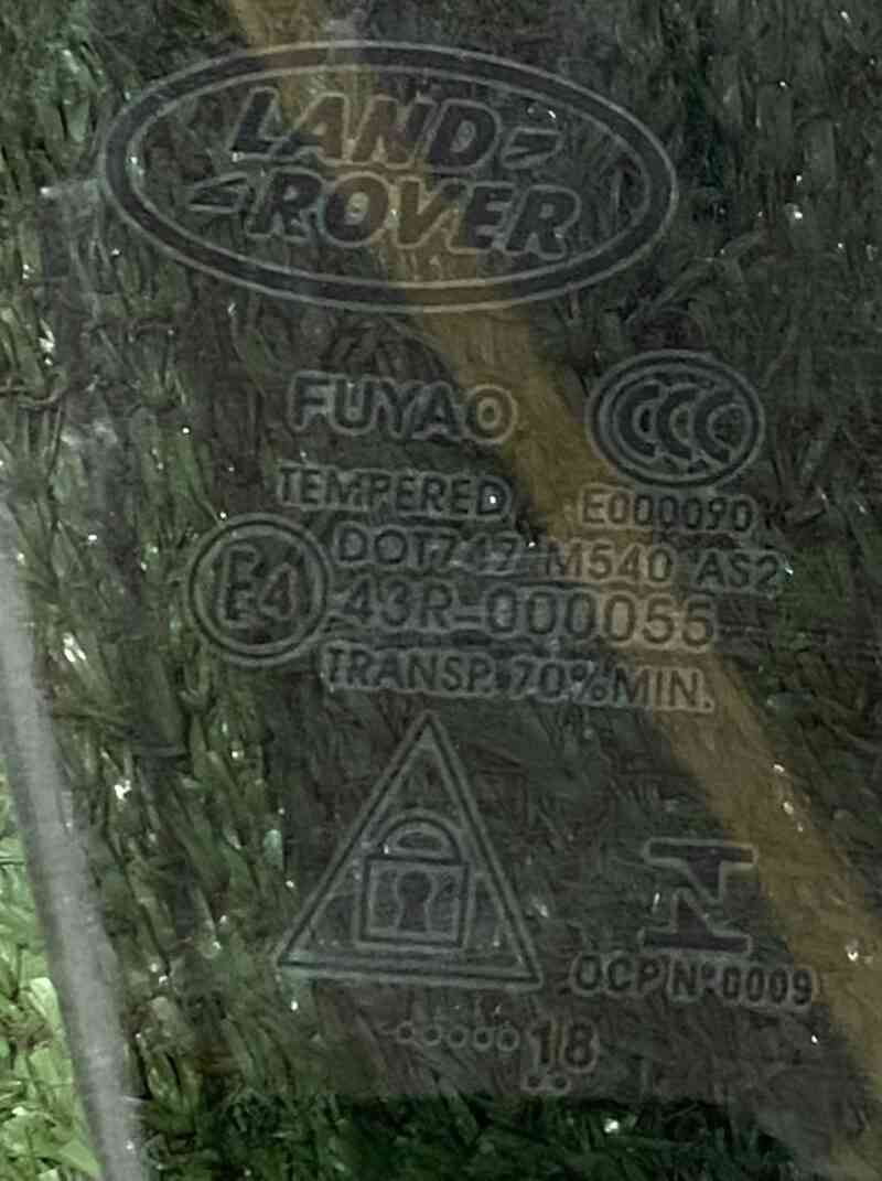 LR184751 Front right door glass Land Rover Discovery Sport L550 (2015-) USED cost 125 € in stock 1 pcs.
