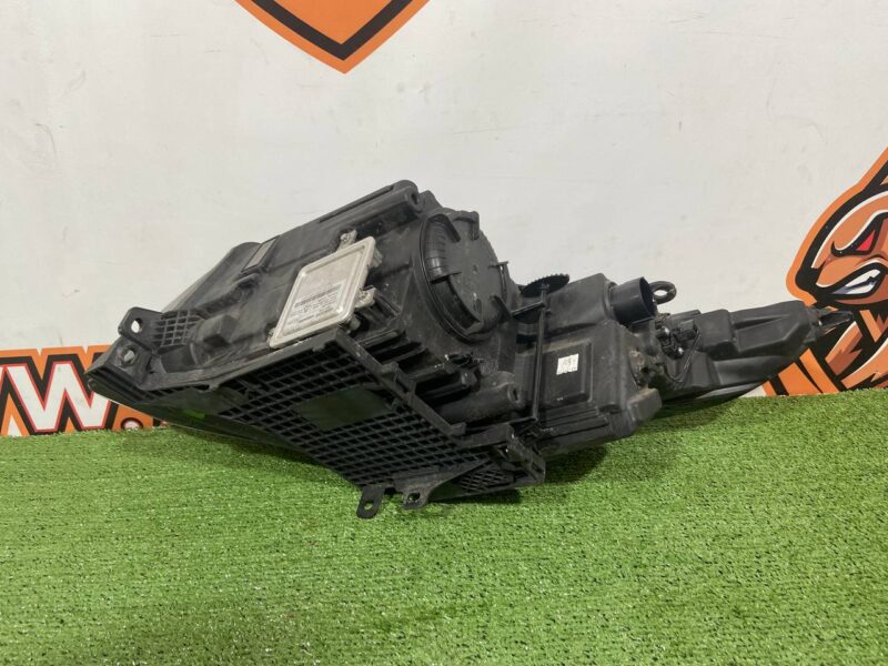 LR084680 Right headlight complete Range Rover Evoque L538 (2012-2018) Used cost 650 € in stock 1 pcs.