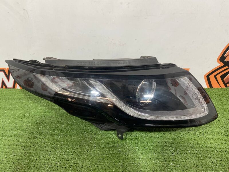 LR084680 Right headlight complete Range Rover Evoque L538 (2012-2018) Used cost 650 € in stock 1 pcs.