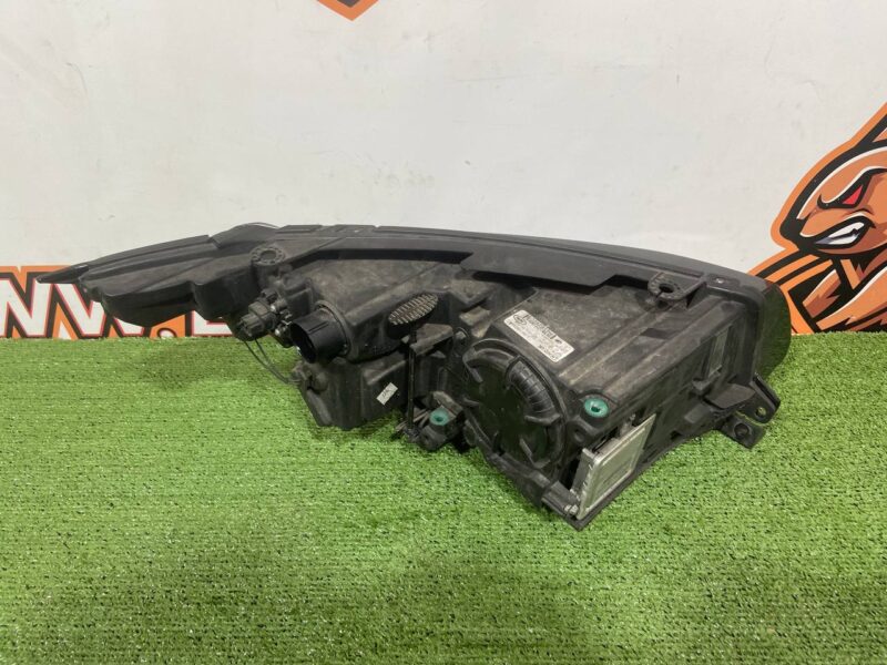 LR084686 Left headlight assembly Range Rover Evoque L538 (2012-2018) Used cost 650 € in stock 1 pcs.