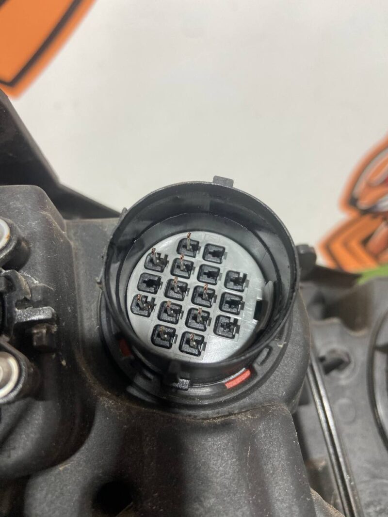 LR084686 Left headlight assembly Range Rover Evoque L538 (2012-2018) Used cost 650 € in stock 1 pcs.