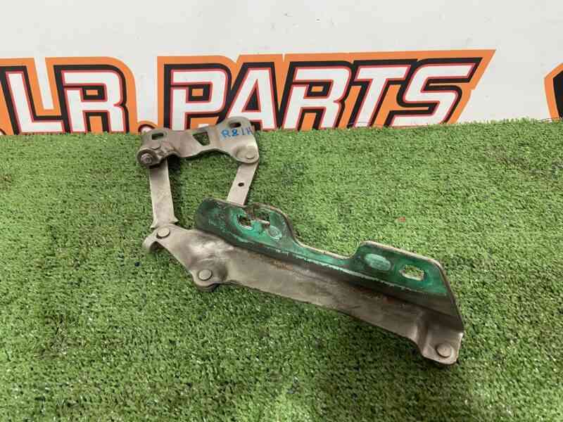 LR088985 Hood hinge left Range Rover L405 (2013-2021) Used - Image 45