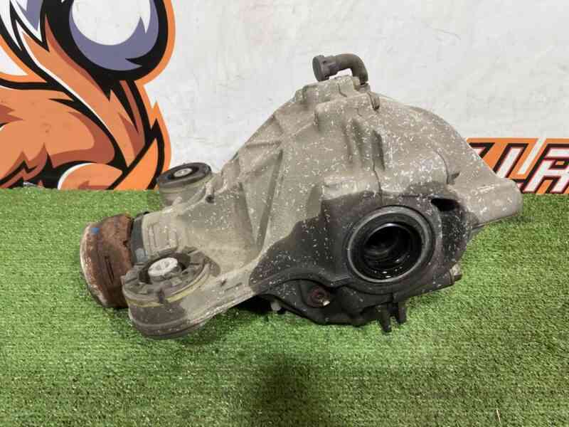 LR183131 Gearbox rear Range Rover Velar L560 (2018-) Used - Image 24