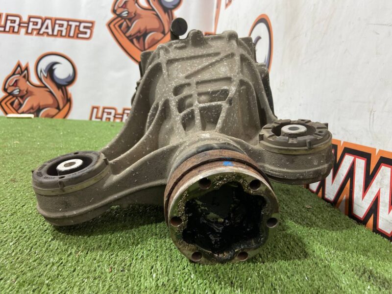 LR183131 Gearbox rear Range Rover Velar L560 (2018-) Used - Image 25