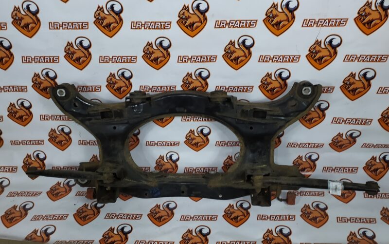 LR096550 Rear suspension beam RANGE ROVER EVOQUE L538 2011-2018 Used cost 100 € in stock 3 pcs.