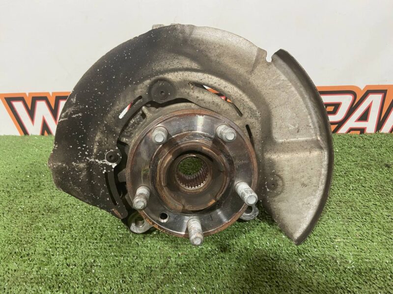 LR109399 Steering knuckle (pin) front right Land Rover Discovery Sport L550 (2015-) Used cost 300 € in stock 2 pcs.