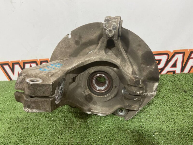 LR109399 Steering knuckle (pin) front right Land Rover Discovery Sport L550 (2015-) Used cost 300 € in stock 2 pcs.