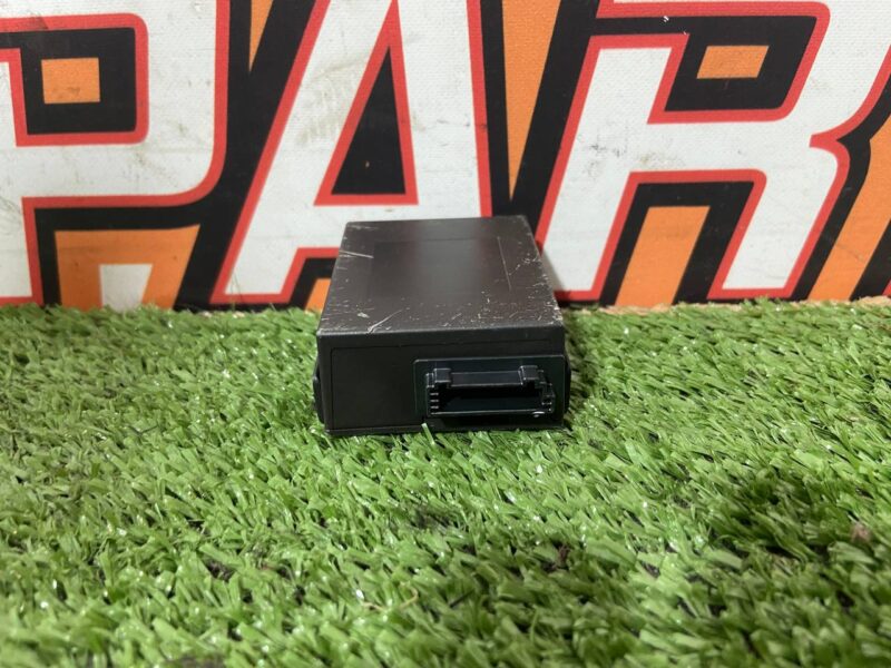 LR124830 Tire pressure module Range Rover Velar L560 (2018-) USED cost 65 € in stock 1 pcs.