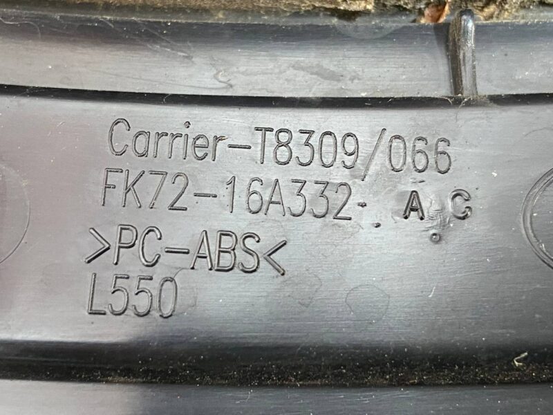 LR128132 Molding of the rear right door arched Land Rover Discovery Sport L550 (2015-) Used cost 50 € in stock 1 pcs.