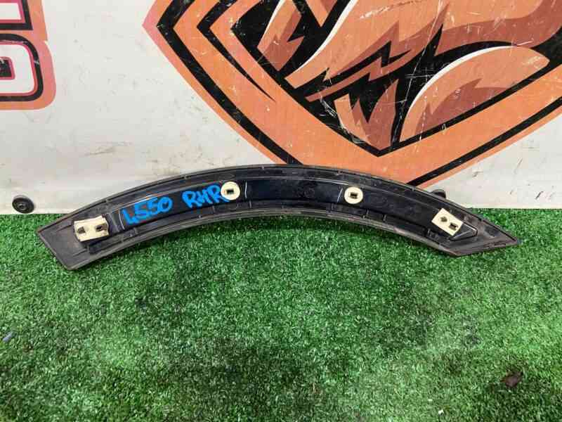 LR128132 Molding of the rear right door arched Land Rover Discovery Sport L550 (2015-) Used cost 50 € in stock 1 pcs.