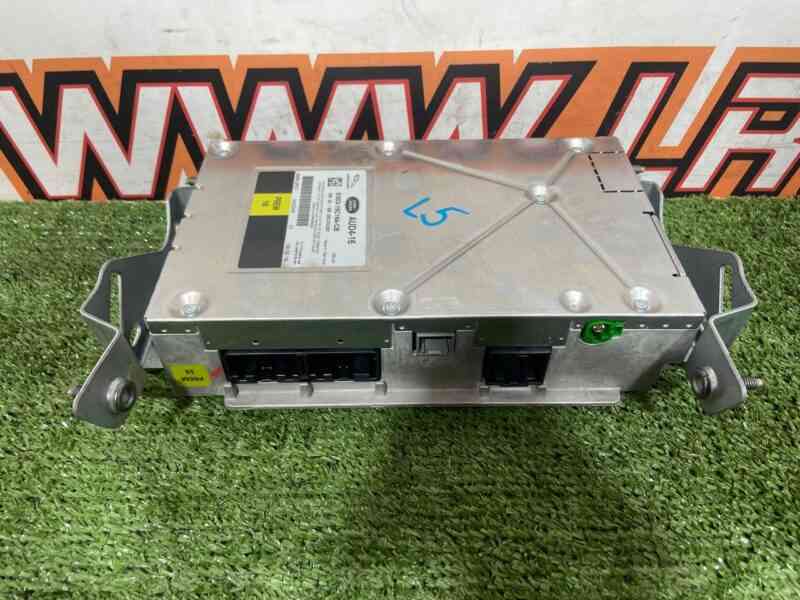 LR137015 Premium 16-channel audio amplifier Land Rover Discovery 5 L462 (2017-) Used - Image 13
