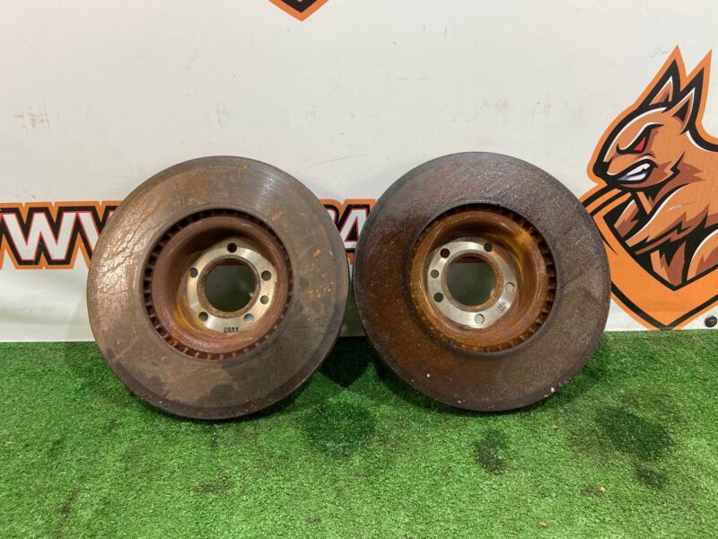 LR161894 Front brake disc Range Rover Sport L494 (2014-2022) used cost 20 € in stock 1 pcs.