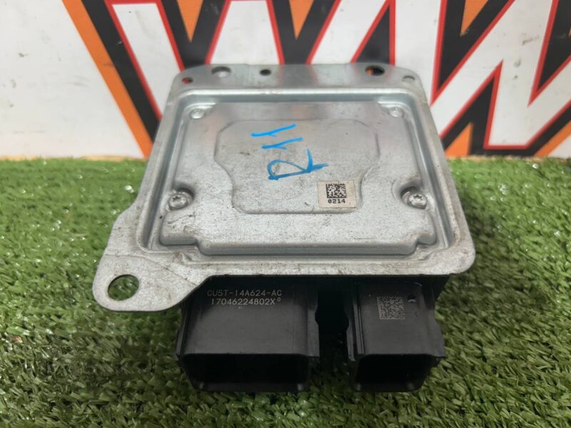 T2H37091 Airbag Jaguar F-Pace X761 (2017-) used control cost 130 € in stock 1 pcs.