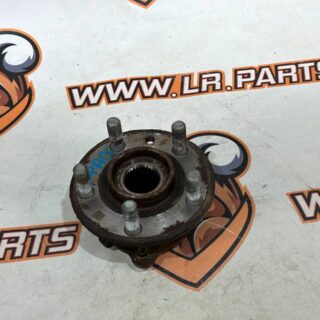 T2H3714 Front Hub Jaguar F-Pace X761 (2017-) Used cost 130 € in stock 1 pcs.