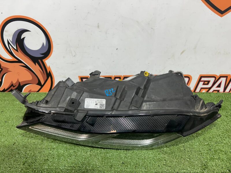 T2H43707 Headlight left Jaguar F-Pace X761 (2017-) used - Image 13