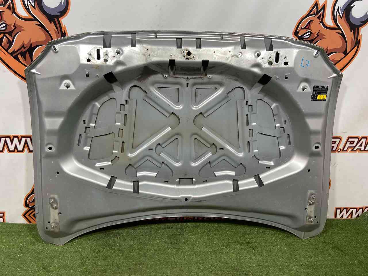 T4A13702 Hood Jaguar F-Pace X761 (2017-) Used - Image 14