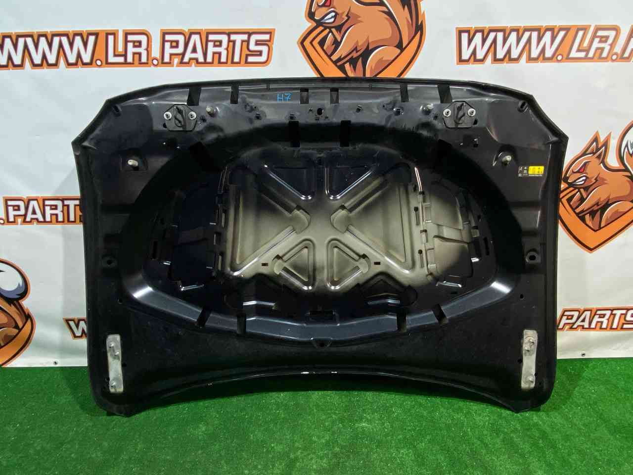T4A13702 Hood Jaguar F-Pace X761 (2017-) Used cost 750 € in stock 1 pcs.
