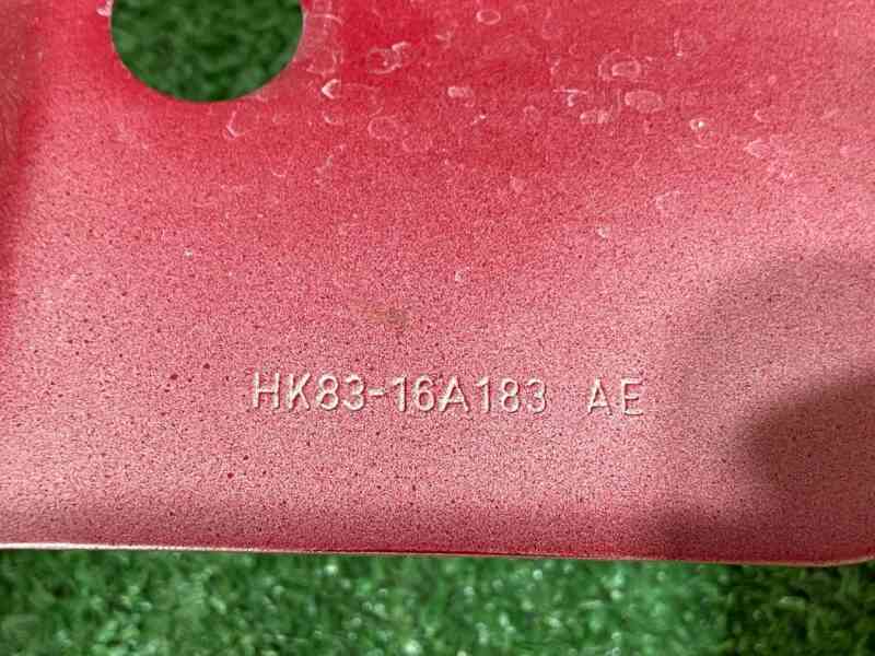 T4A1652 Fender front left Jaguar F-Pace X761 (2017-) used cost 350 € in stock 1 pcs.