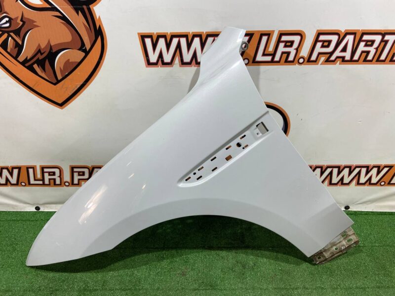 T4A1652 Fender front left Jaguar F-Pace X761 (2017-) used cost 350 € in stock 1 pcs.