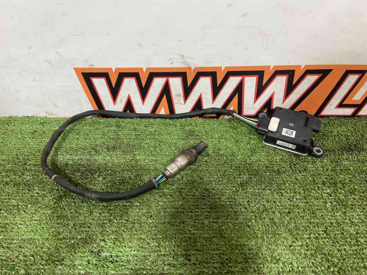 T4A17436 Nitrogen Oxide Sensor for Jaguar F-Pace X761 (2017-) Used - Image 19