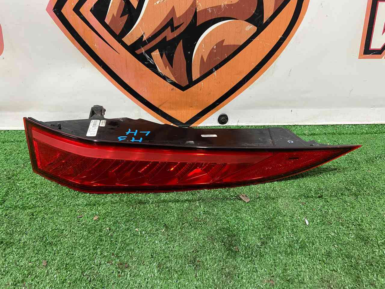 T4A37908 Rear left wing light for Jaguar F-Pace X761 (2017-) Used - Image 12