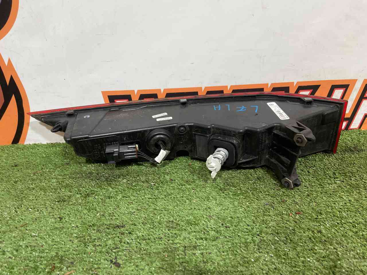 T4A37908 Rear left wing light for Jaguar F-Pace X761 (2017-) Used - Image 28