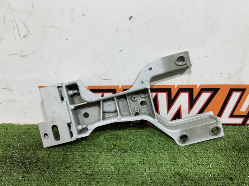 T4A41266 Front bumper reinforcement bracket right Jaguar F-Pace X761 (2017-) Used - Image 21