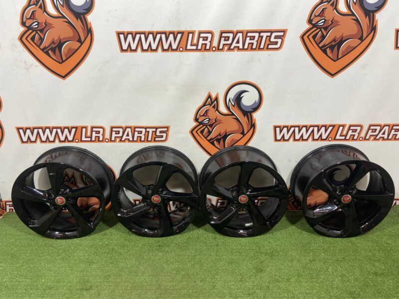 T4A41544 Wheel disk 8.5J x 19 Jaguar F-Pace X761 (2017-) used cost 230 € in stock 4 pcs.