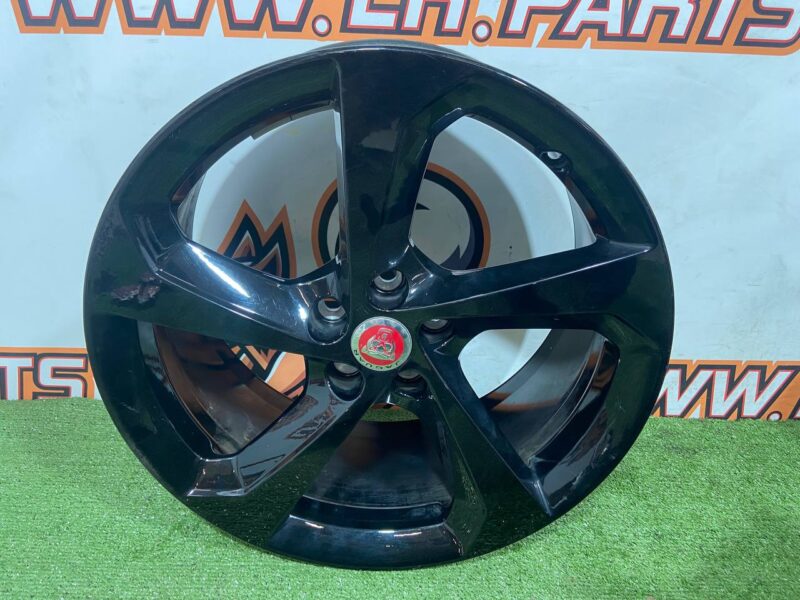 T4A41544 Wheel disk 8.5J x 19 Jaguar F-Pace X761 (2017-) used cost 230 € in stock 4 pcs.