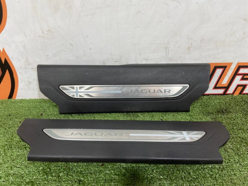 T4A4261PVJ Set of door sills Jaguar F-Pace X761 (2017-) Used cost 50 € in stock 1 pcs.