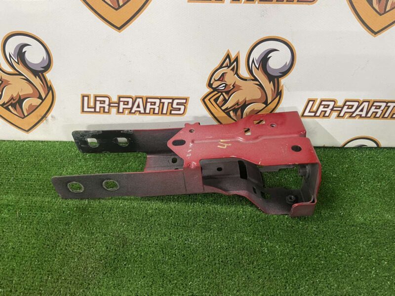 T4K10290 Front panel bracket right Jaguar I-Pace X590 (2018-) Used cost 65 € in stock 4 pcs.