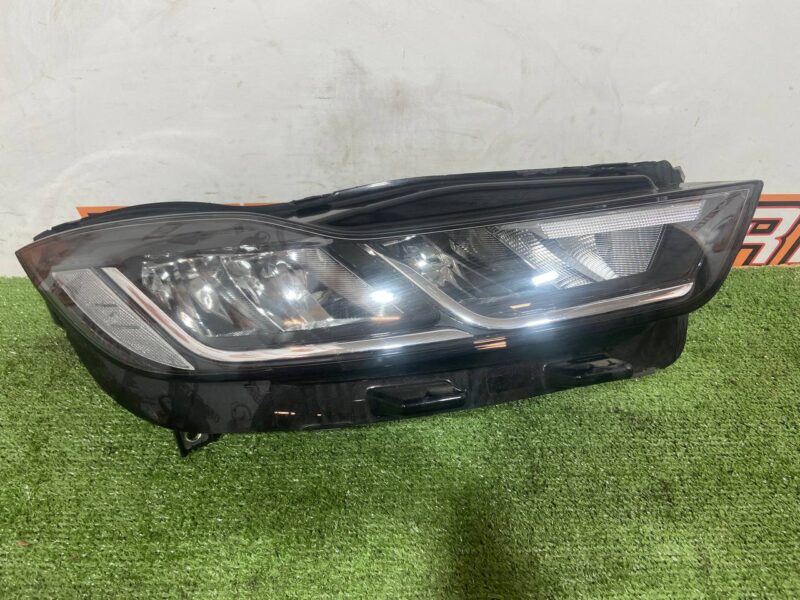 T4K11258 Headlight right Jaguar I-Pace (2018-) used cost 750 € in stock 1 pcs.