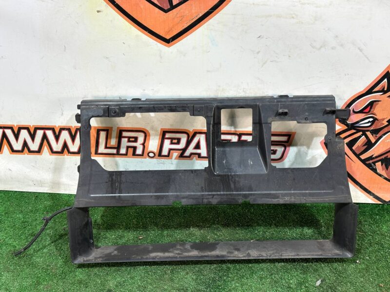 T4K1260 Radiator deflector Jaguar I-Pace X590 (2018-) Used cost 85 € in stock 4 pcs.