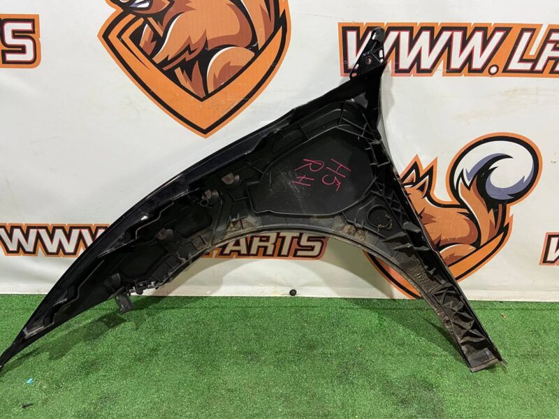 T4K12848LML Front right wing Jaguar I-Pace X590 (2018-) Used cost 250 € in stock 5 pcs.
