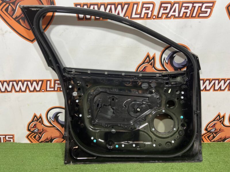 T4K1542 Front left Door JAGUAR I-PACE Used cost 650 € in stock 3 pcs.