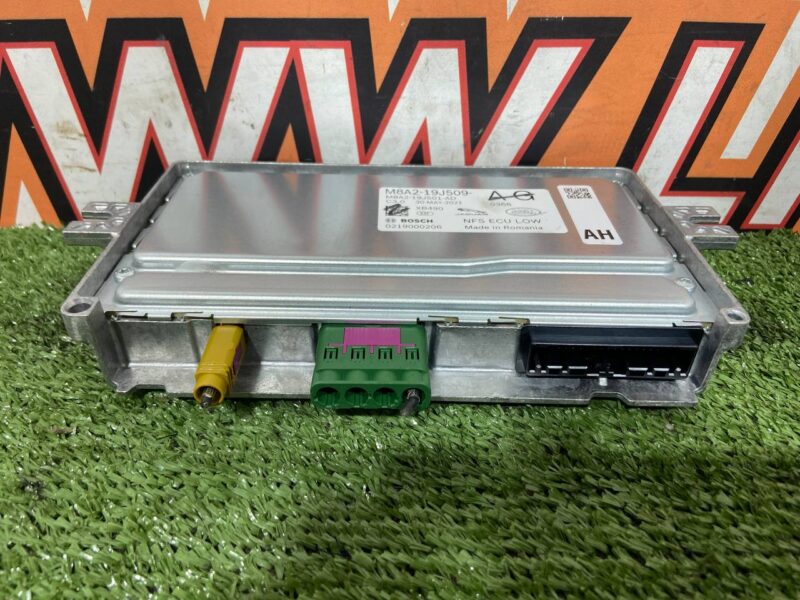 T4K16530 Parking assistance module Jaguar I-Pace X590 (2018-) USED cost 250 € in stock 2 pcs.