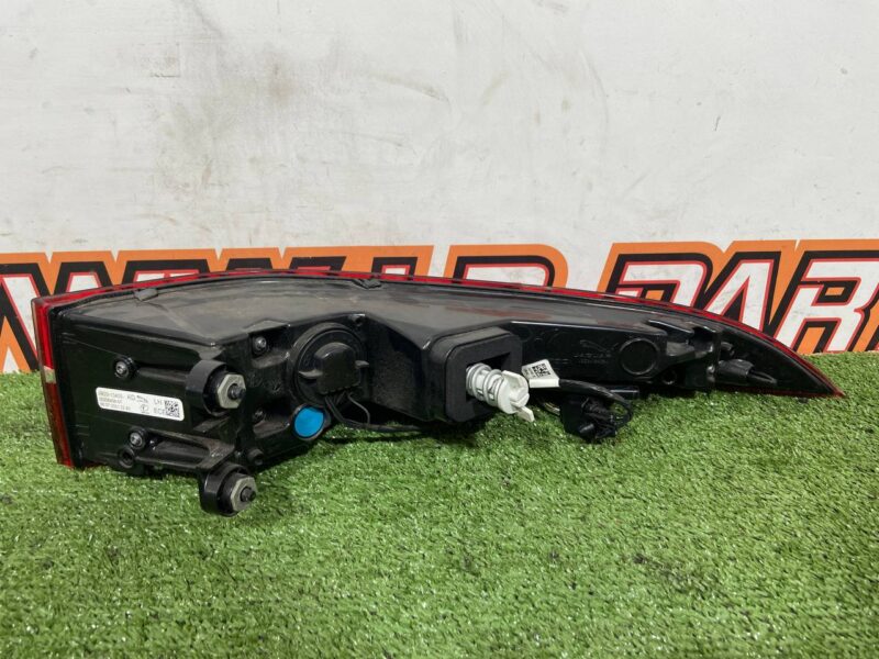 T4K16642 Rear left lamp Jaguar I-Pace X590 (2018-) Used cost 220 € in stock 1 pcs.