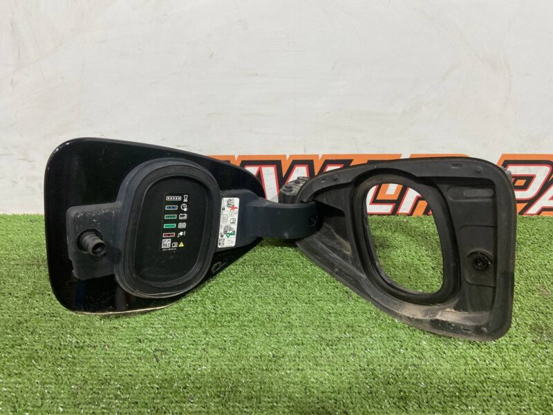 T4K4511 Charging port cover Jaguar I-Pace (2018-) used - Image 13