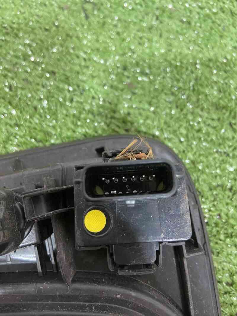 T4K4511 Charging port cover Jaguar I-Pace (2018-) used - Image 15