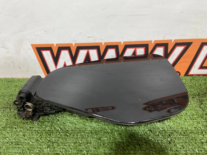 T4K4511 Charging port cover Jaguar I-Pace (2018-) used cost 140 € in stock 4 pcs.