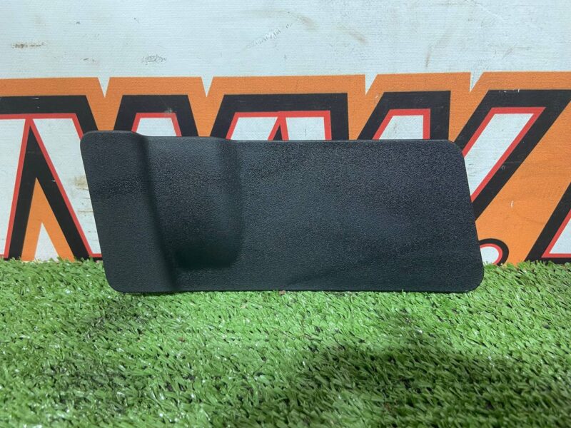 T4K6321 Trunk trim right center Jaguar I-Pace X590 (2018-) Used cost 35 € in stock 1 pcs.