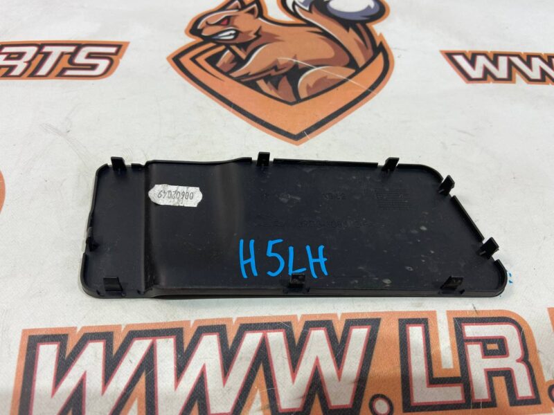 T4K6322 Trim for luggage compartment left center Jaguar I-Pace (2018-) USED cost 35 € in stock 2 pcs.