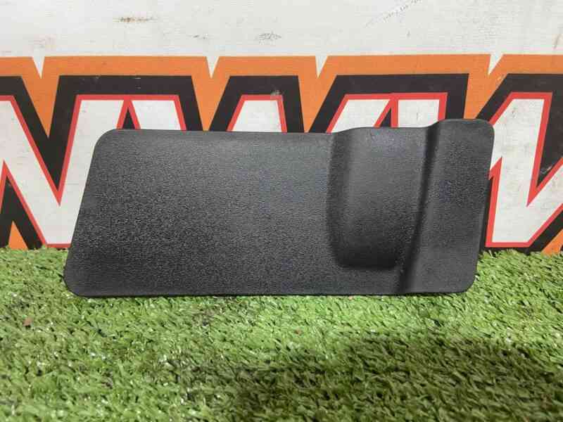T4K6322 Trim for luggage compartment left center Jaguar I-Pace (2018-) USED cost 35 € in stock 2 pcs.