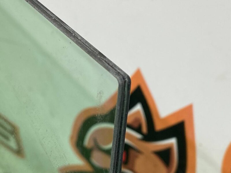 LR034301 Rear right door glass Range Rover L405 (2013-2021) used cost 100 € in stock 1 pcs.