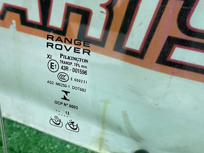 LR034301 Rear right door glass Range Rover L405 (2013-2021) used cost 100 € in stock 1 pcs.