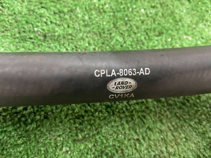 LR034628 Cooling system hose Range Rover L405 (2013-2021) used cost 10 € in stock 2 pcs.